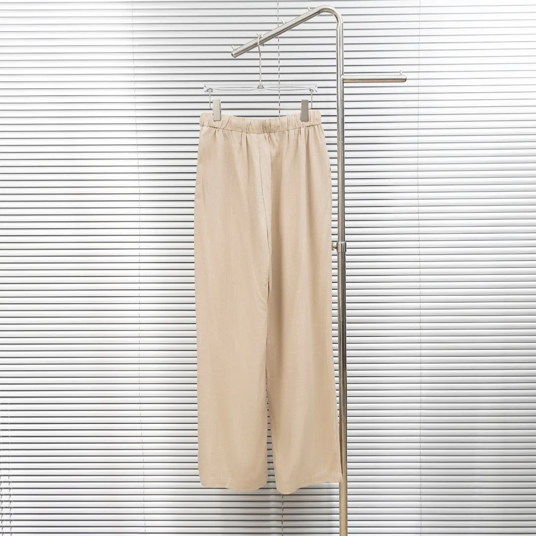 P270 top version (different currencies) You can scan the QR code to enter the official website. Style: Ralph Lauren POLO linen old money style embroidered trousers. Color: Picture color. Size: S-L. Fabric: Linen. Accessories: Full set of customized accessories. No gender distinction. Same style for men and women.